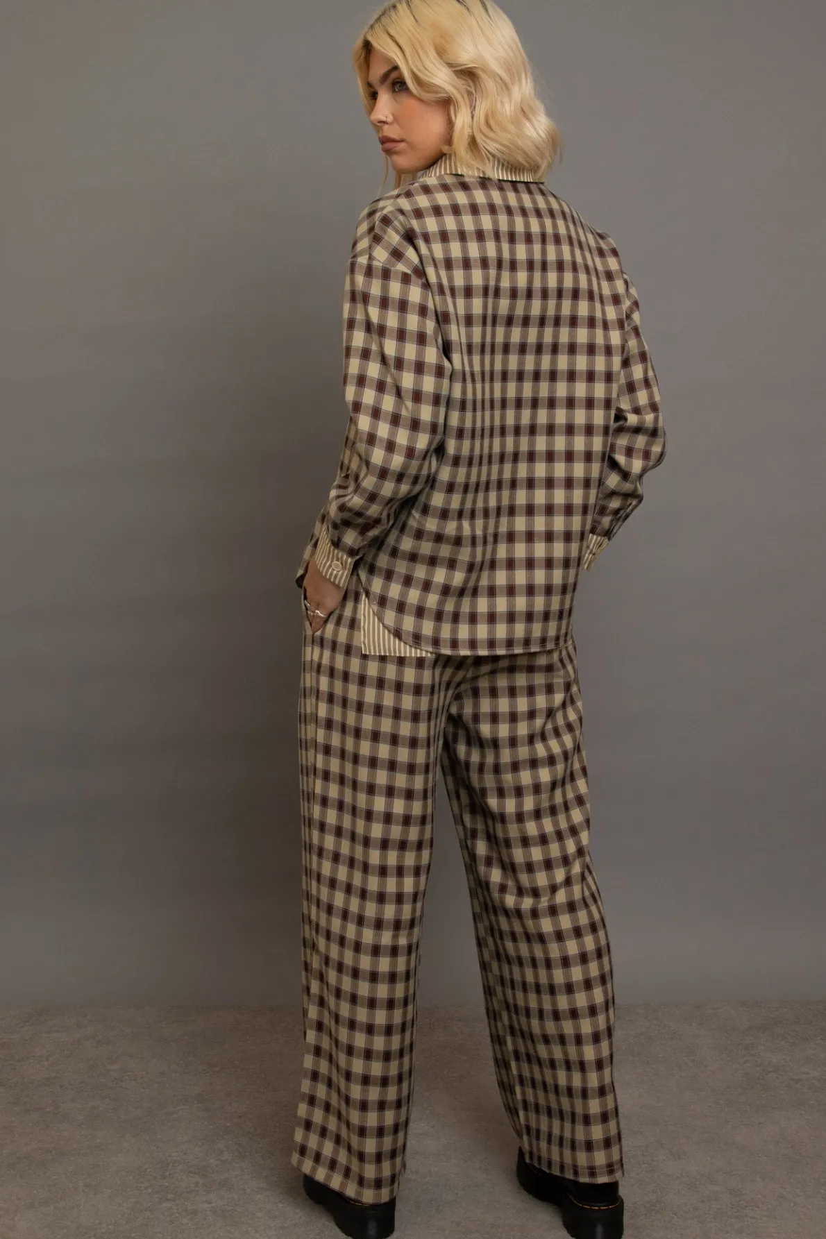 Daisy Street Check Wide Leg Trousers With Contrast Stripe Pockets-Women Trousers