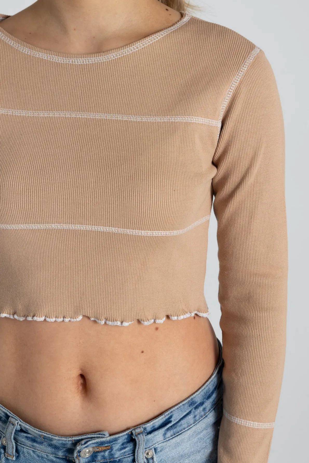 Daisy Street Contrast Stitch Crop Top-Women Tops