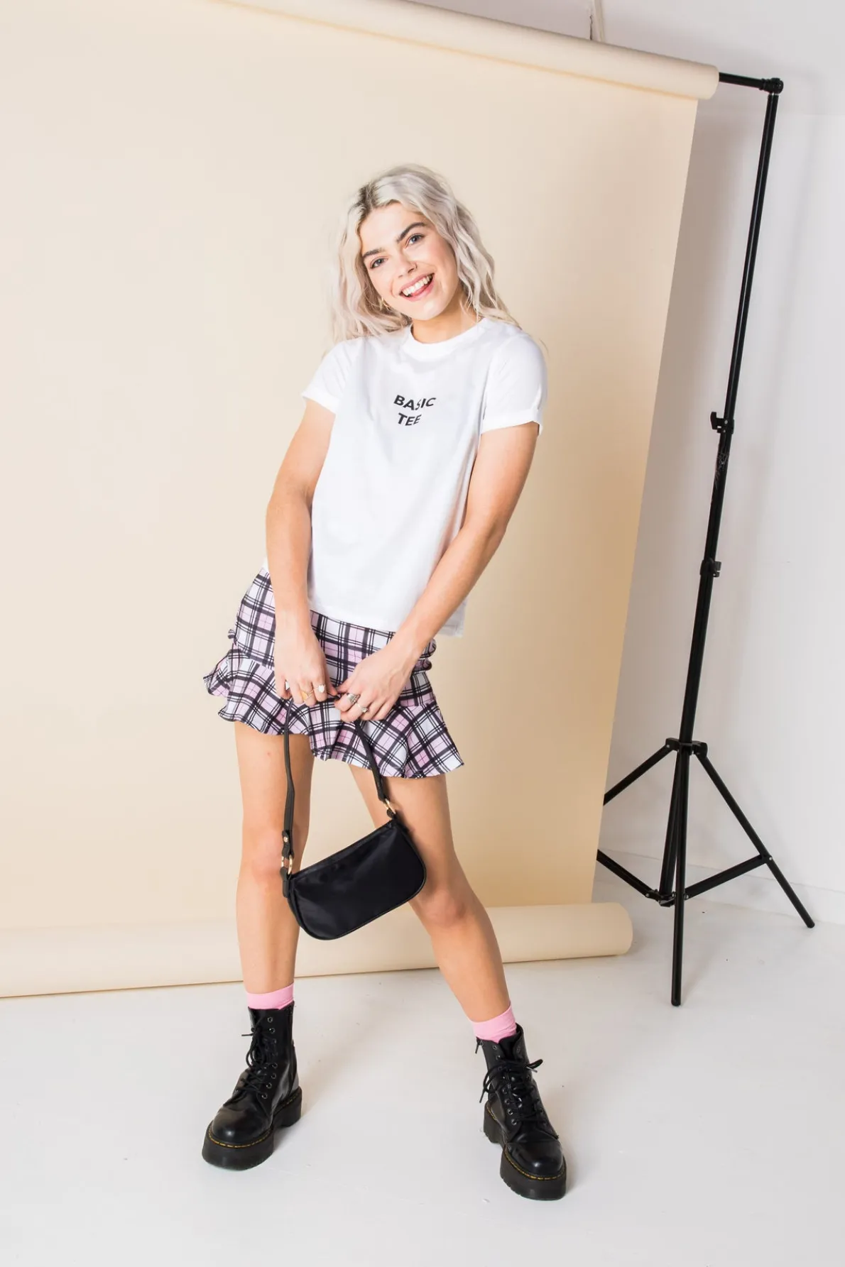 Daisy Street Cropped T-Shirt with Basic Tee Print-Women T-Shirts