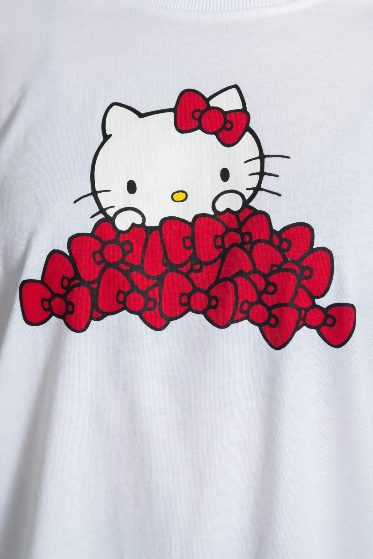 Daisy Street Hello Kitty Long Sleeve T-Shirt With Bow Graphic-Women Tops | T-Shirts