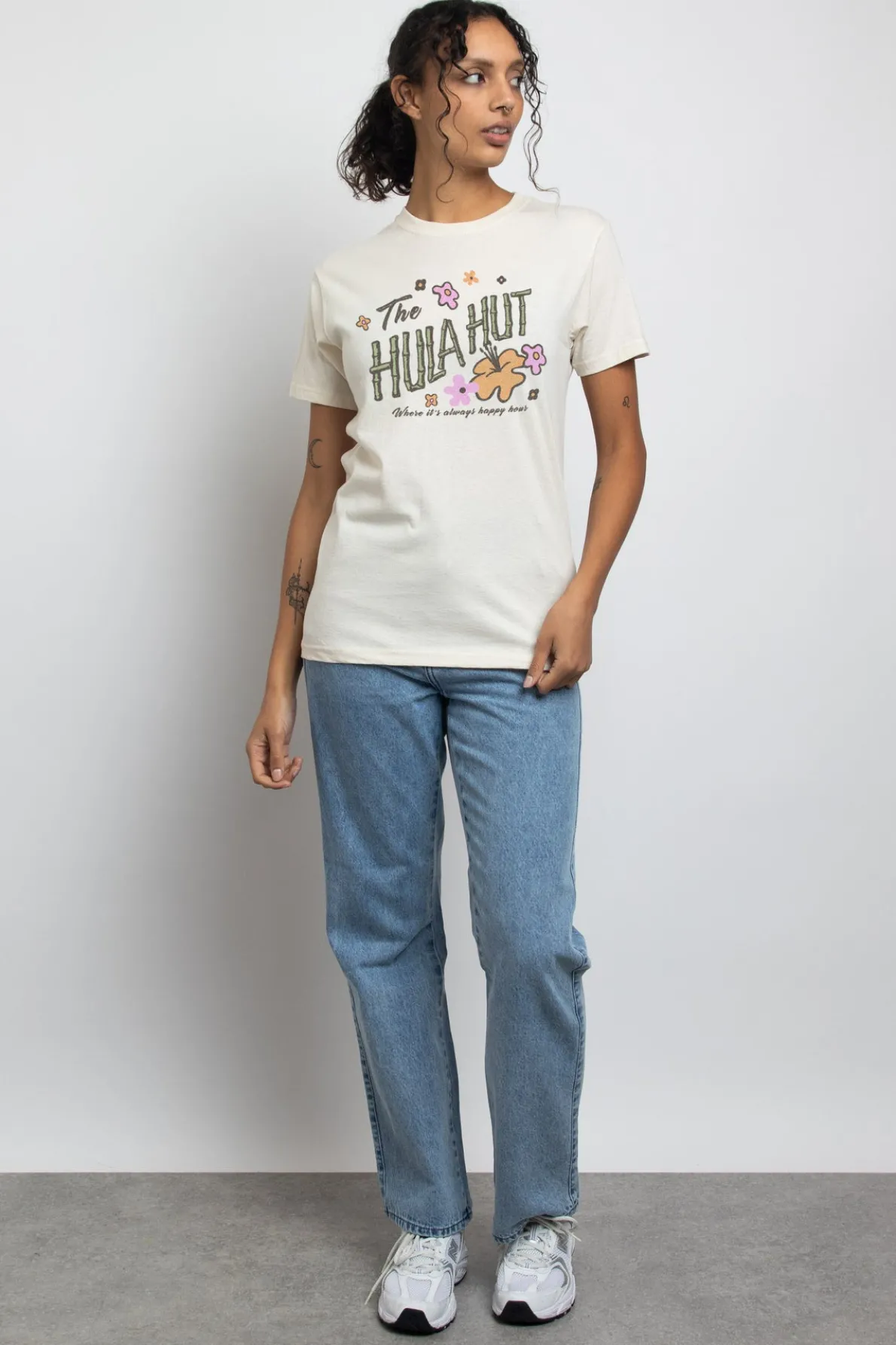 Daisy Street Relaxed T-Shirt with Hula Hut Print-Women T-Shirts
