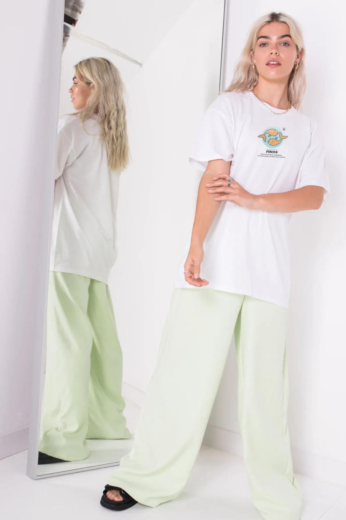 Daisy Street Relaxed T-Shirt with Pisces Print-Women T-Shirts