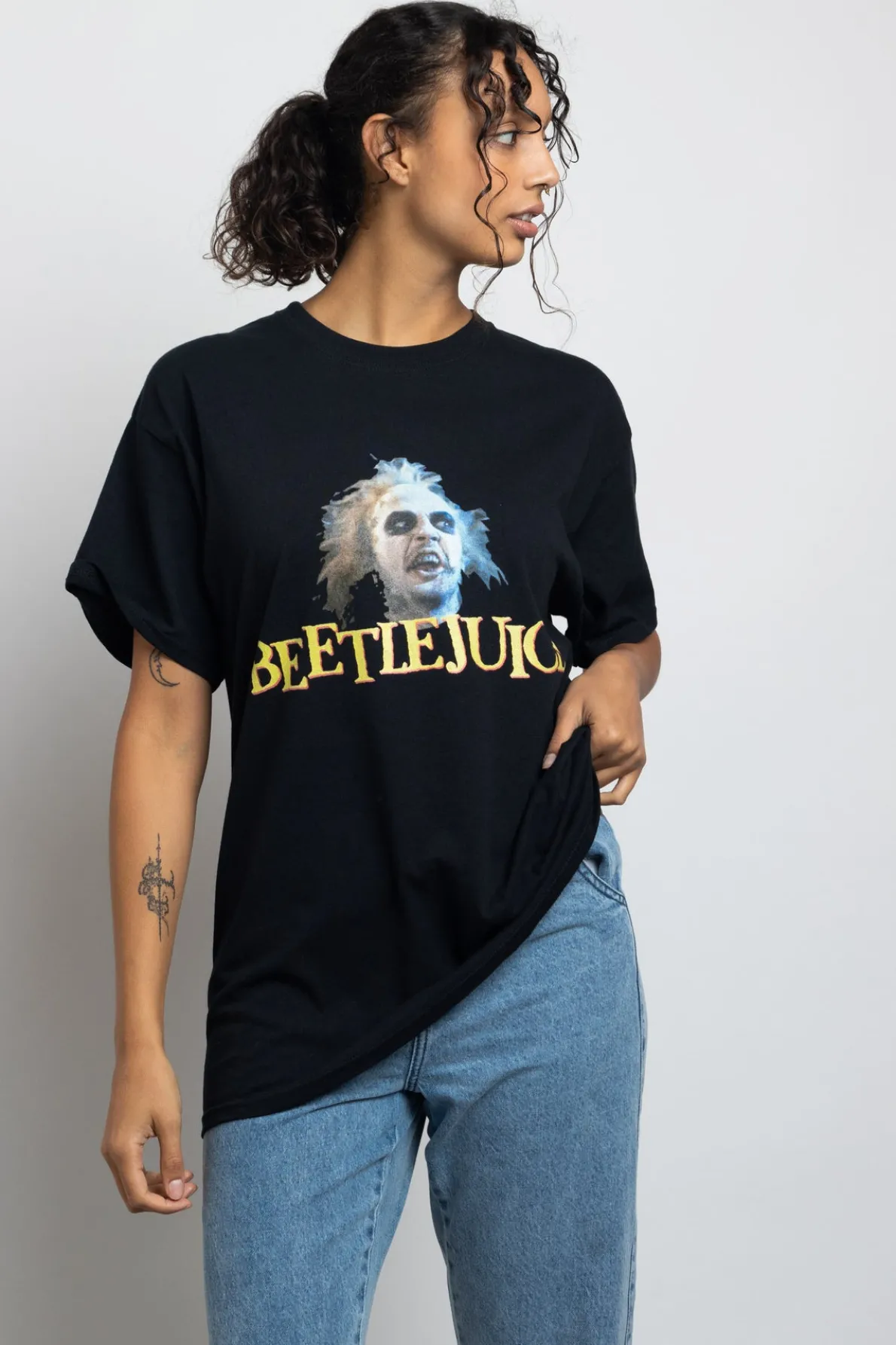 Daisy Street Relaxed T-Shirt with Beetlejuice Graphic-Women Tops | T-Shirts