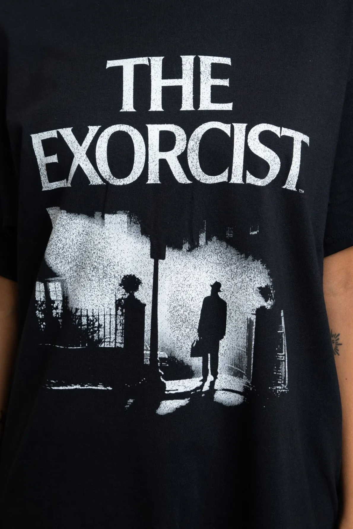 Daisy Street Relaxed T-Shirt with The Exorcist Graphic-Women Tops | T-Shirts
